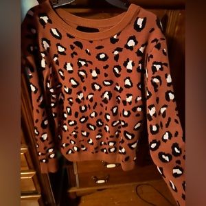 Women's Leopard Sweater Crewneck Cheetah Print